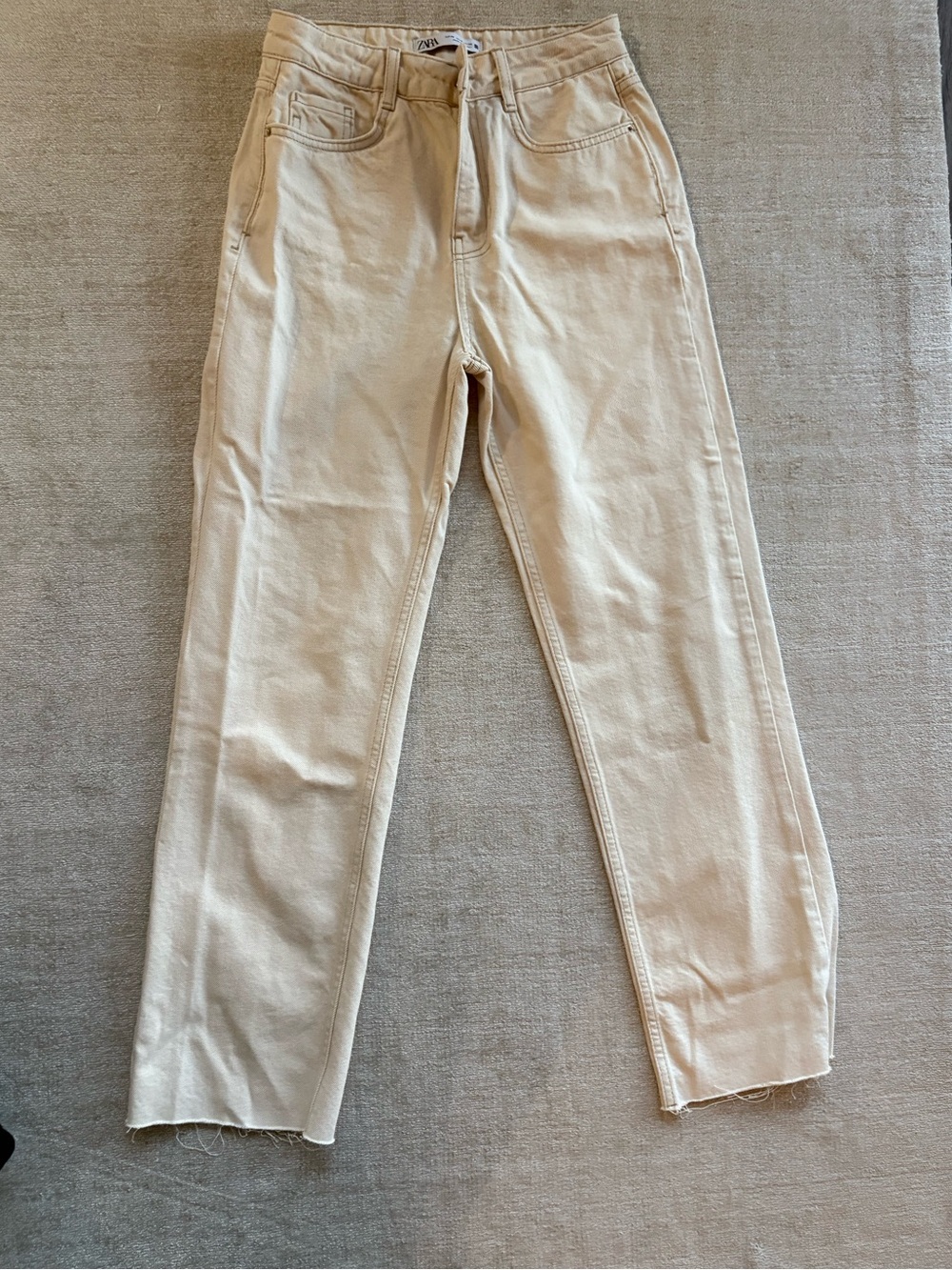 Zara Cream Straight jeans